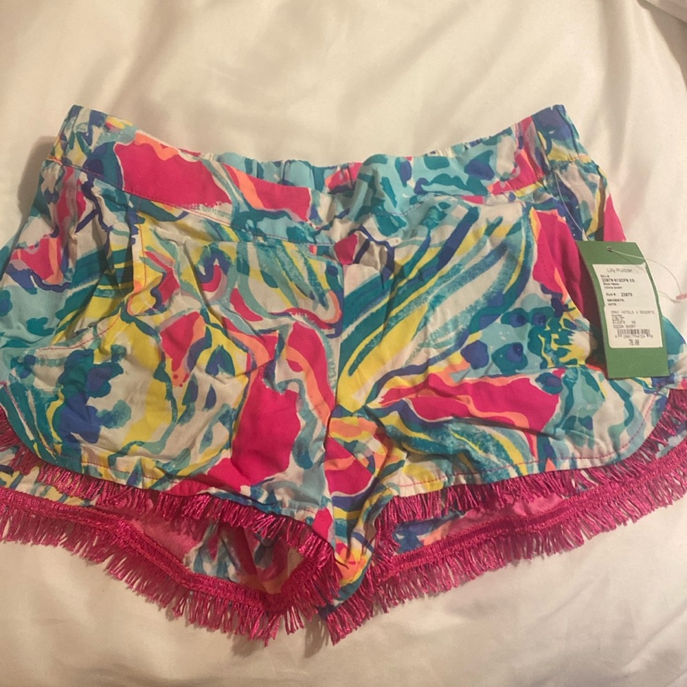 LILLY PULITZER MAGENTA HOTTIE SHORTS NWT SIZE XS